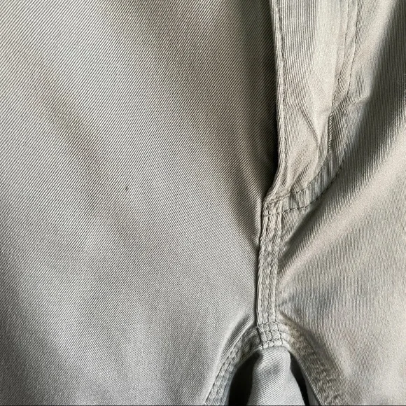 Mountain Khakis Men’s Relaxed Fit Shorts Grey - Picture 9 of 9